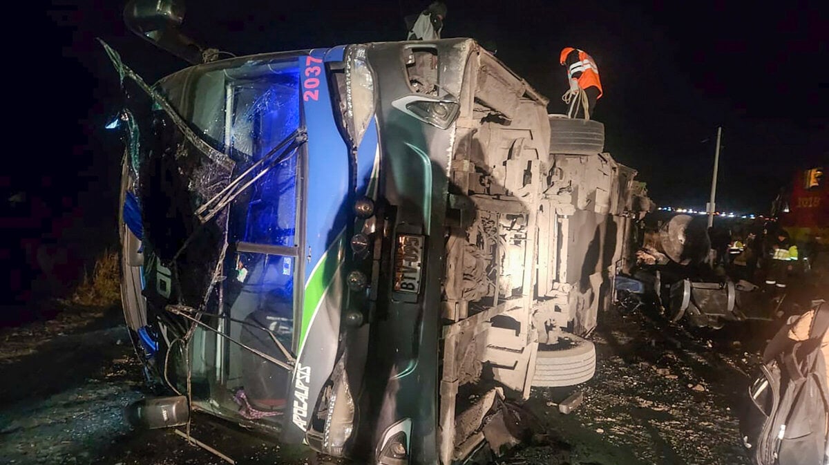 Pri havarii autobusu v Andach zomrelo 18 ludi