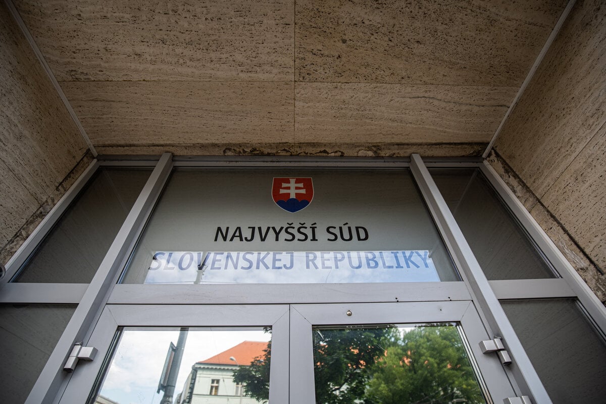 Architektonicku sutaz na obnovu budovy sudu zrusili