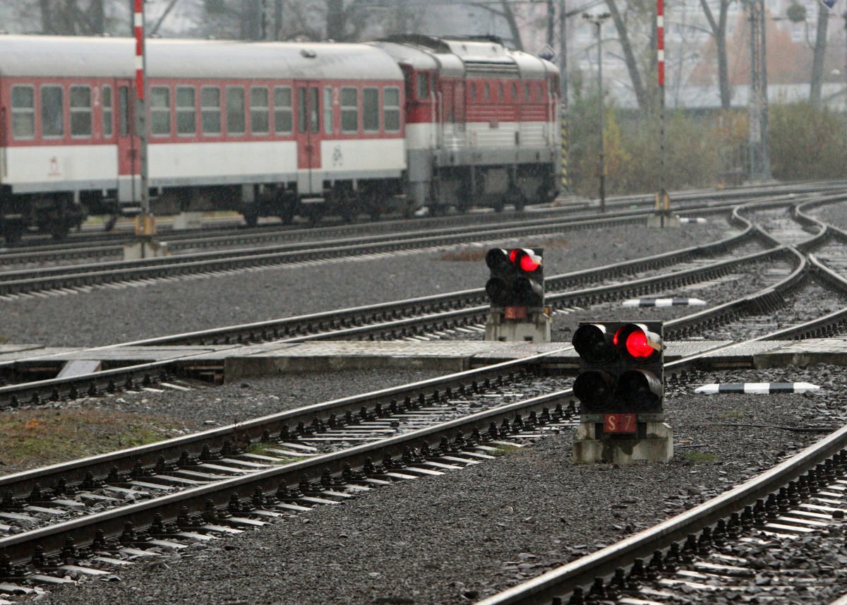 V Petrzalke zomrel muz po zrazke s vlakom