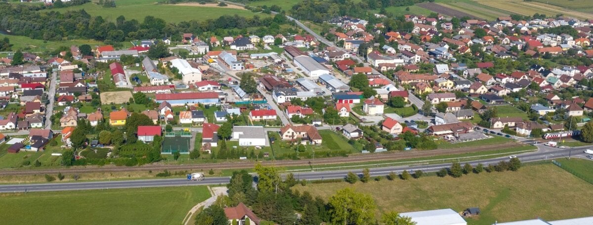 Dedina ktora zahanbila mesta v kvalite zivota