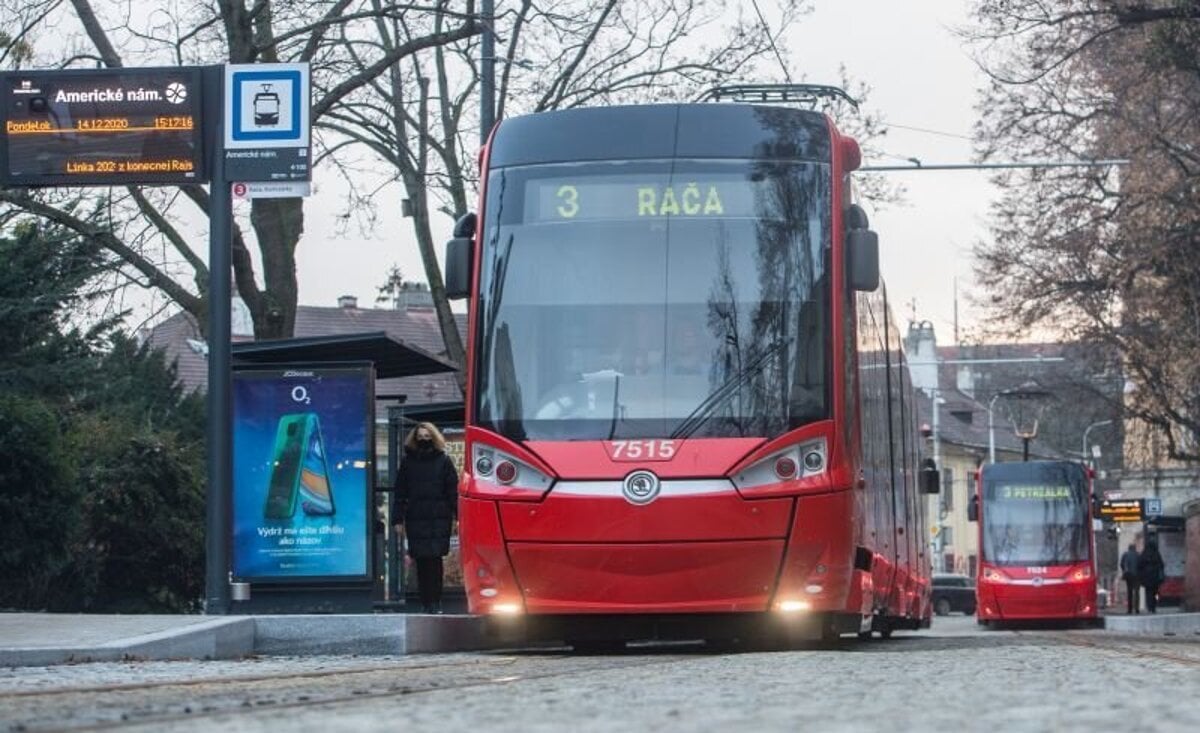 Elektrickova linka 3 premava odklonene pre nehodu