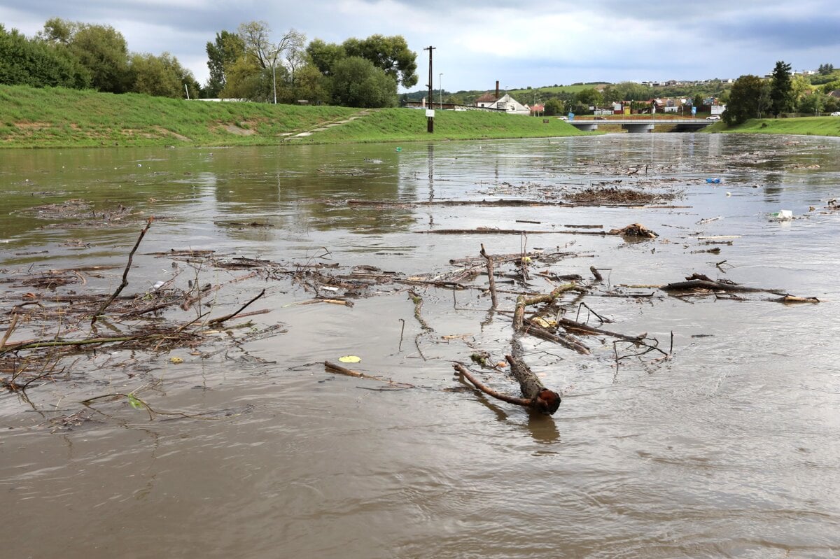 Meteorologovia vydali vystrahy pred povodnami v okresoch