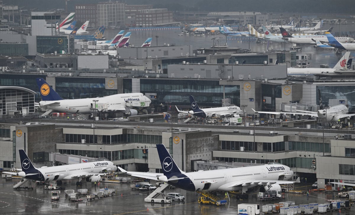 Na letisku vo Frankfurte zneskodnili bombu z II svetovej vojny