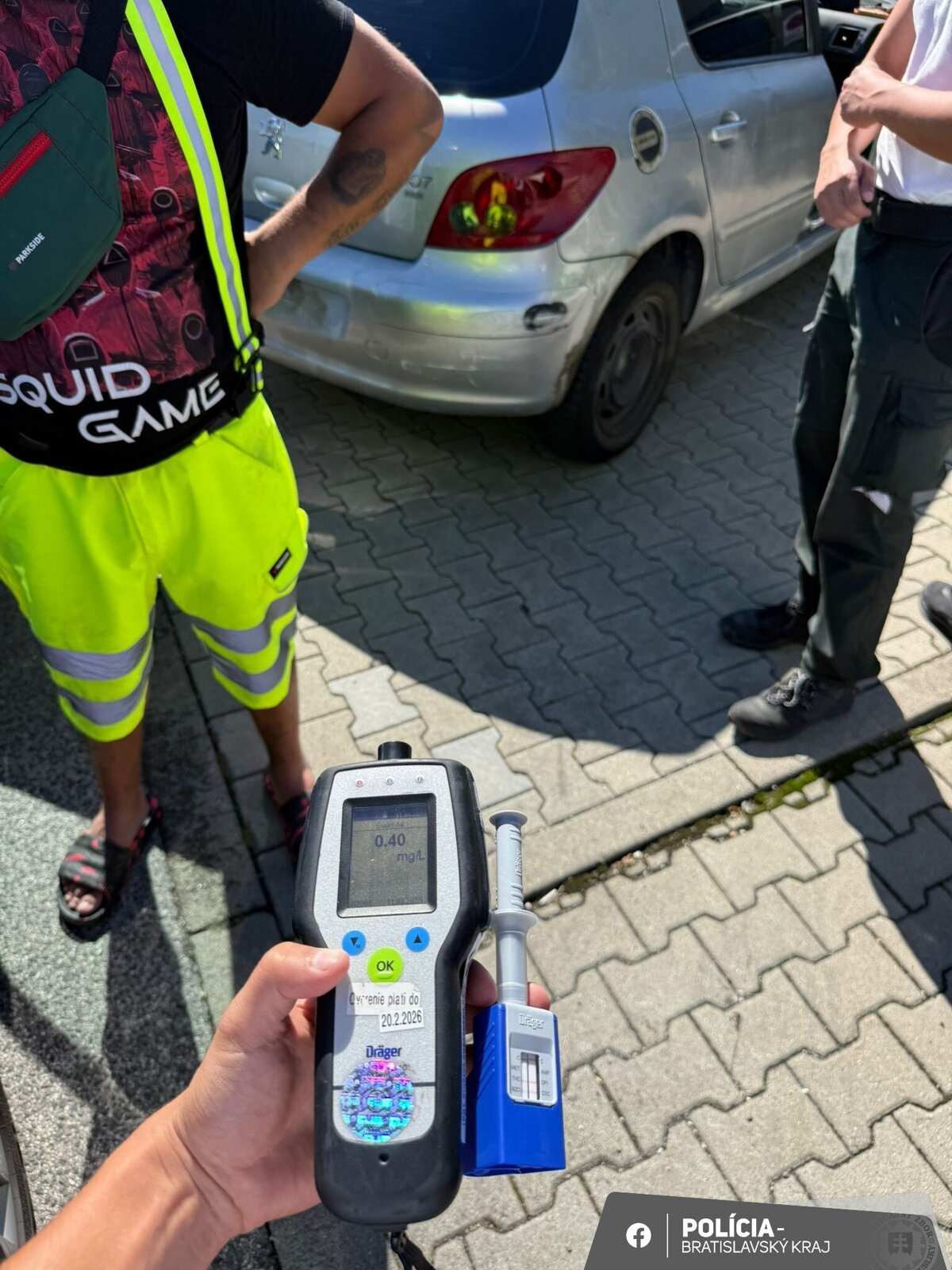 Pod vplyvom drog a alkoholu sa hrdil ze soferuje bez vodicaku