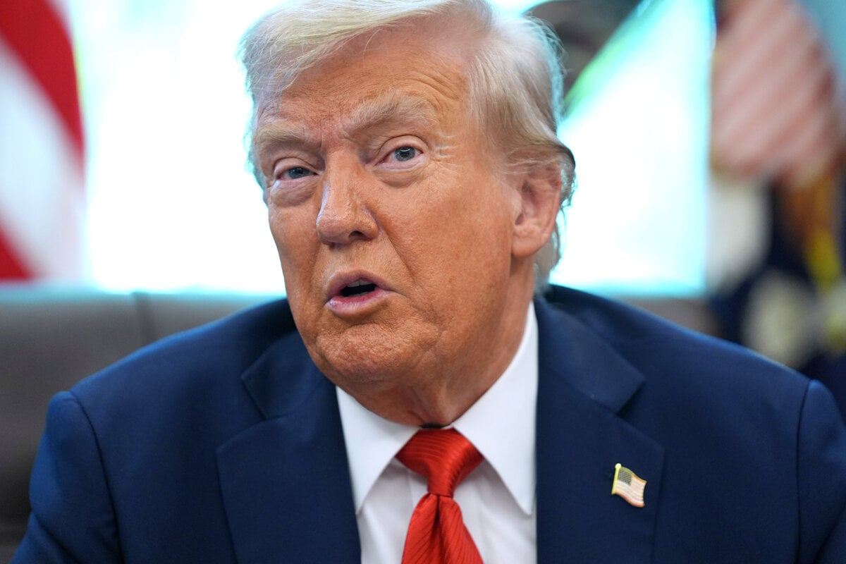 Pozdravujem Siho Kima a Putina ktori konspiruju proti USA reagoval Trump
