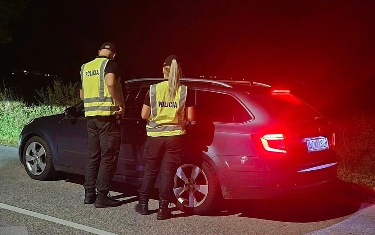 Sposobil nehodu troch vozidiel a odisiel
