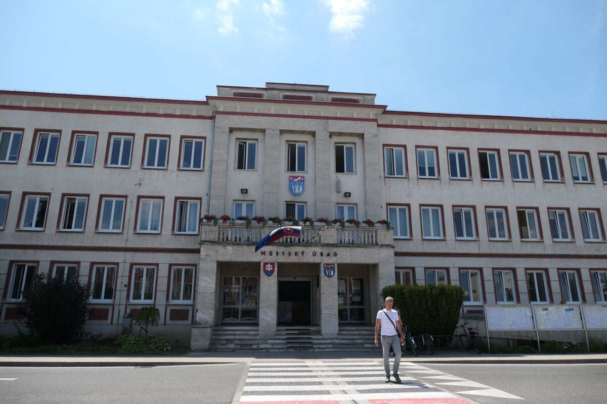 Partizanske planuje zobrat uver pat milionov eur