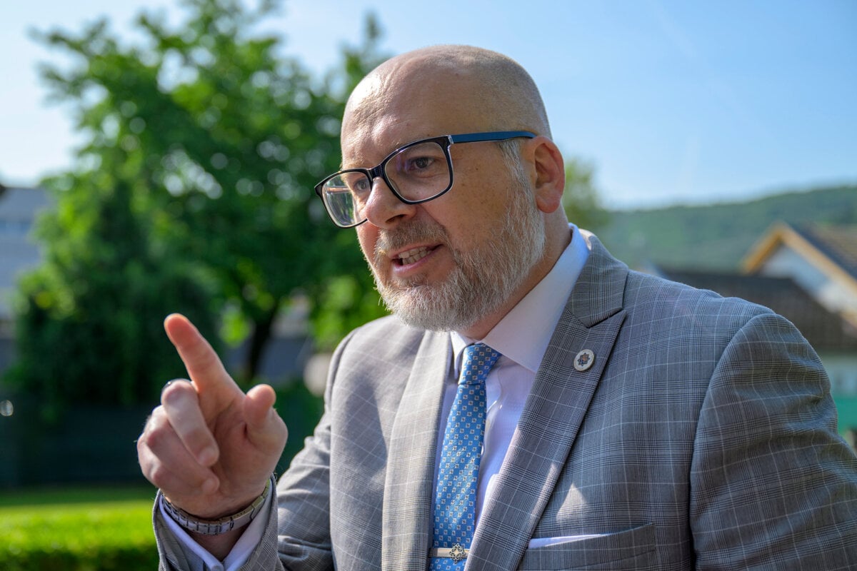 Statny tajomnik ministerstva vnutra Kalinak zdoraznil potrebu zakona o hlavnych kontroloroch