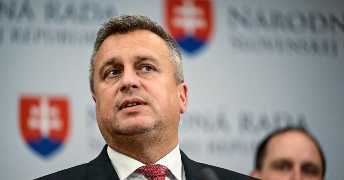 Danko vyzyva Lajcaka aby vysvetlil komunikaciu s Epsteinom