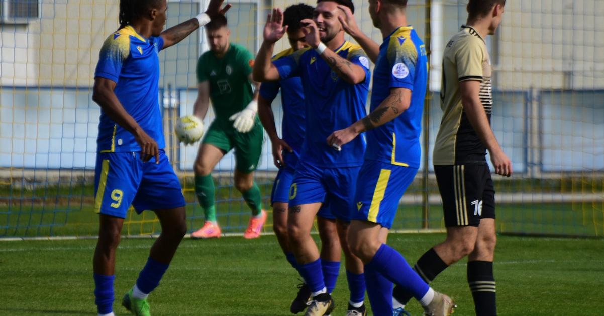 Historicky moment sa blizi Stadion pod hradom celi utoku