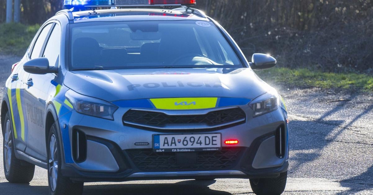 Policia zadrzala na zapade viacero ludi z korupcie