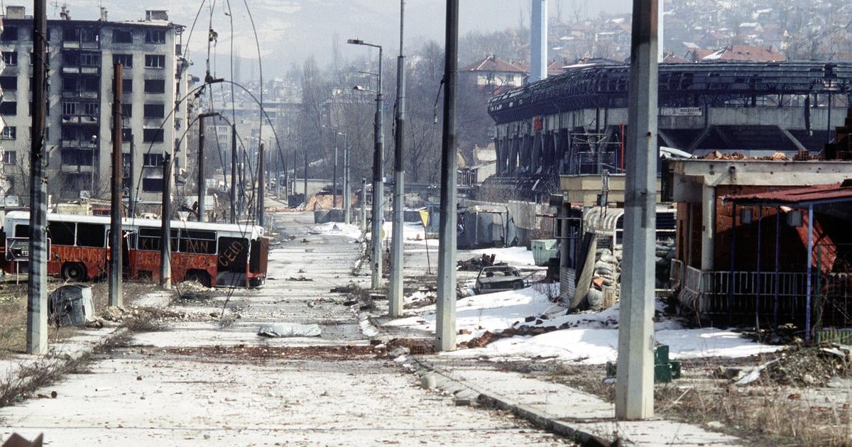 Strielali na civilistov za peniaze v Sarajeve