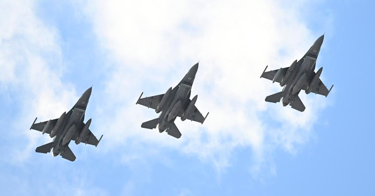 OBRANA Na vojenskom letisku pristali tri F 16
