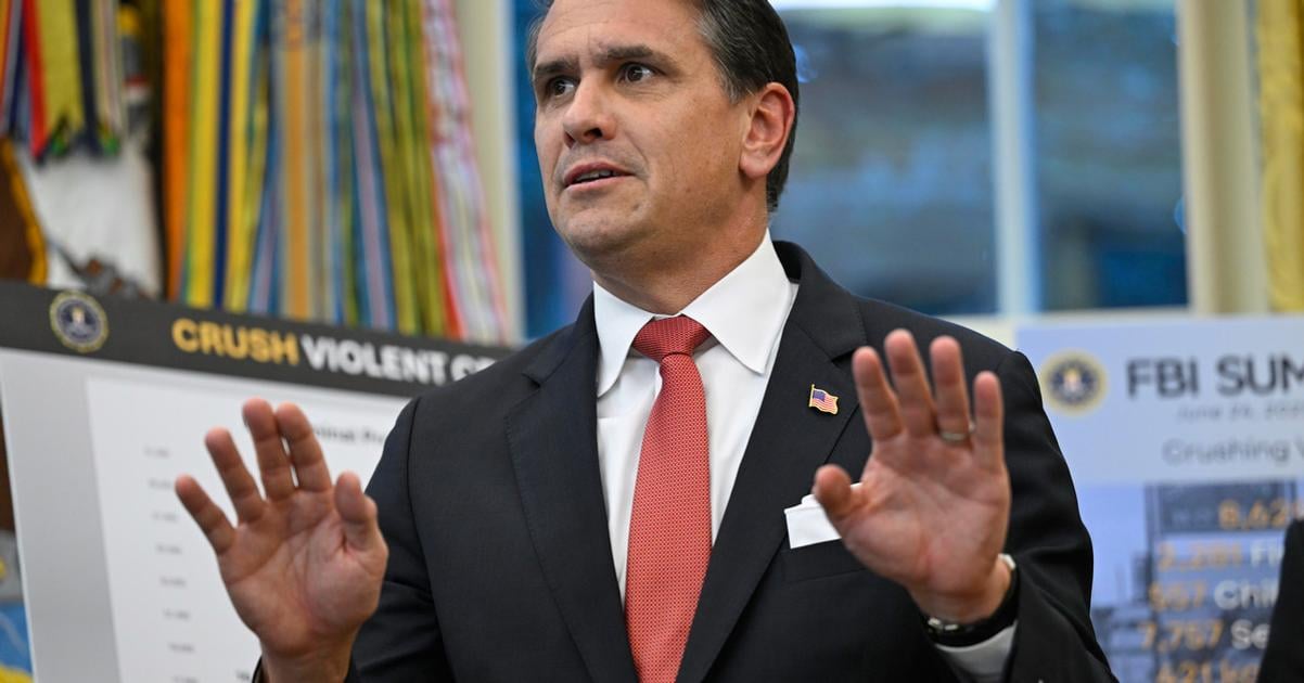 Odstranenie fotografii zo spisov o Epsteinovi chrani obete tvrdi ministerstvo