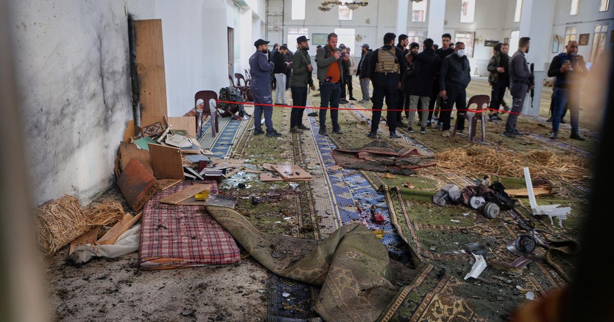 Stovky smutiacich sa zhromazdili pred mesitou v Homs