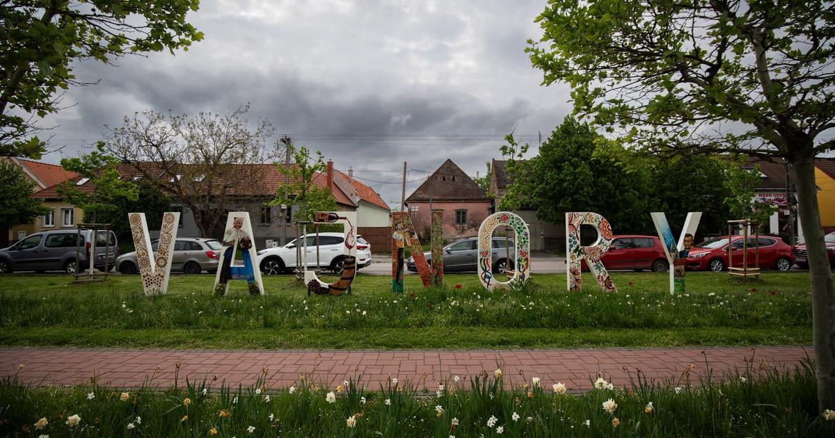 Vajnory maju nove logo doplni erb