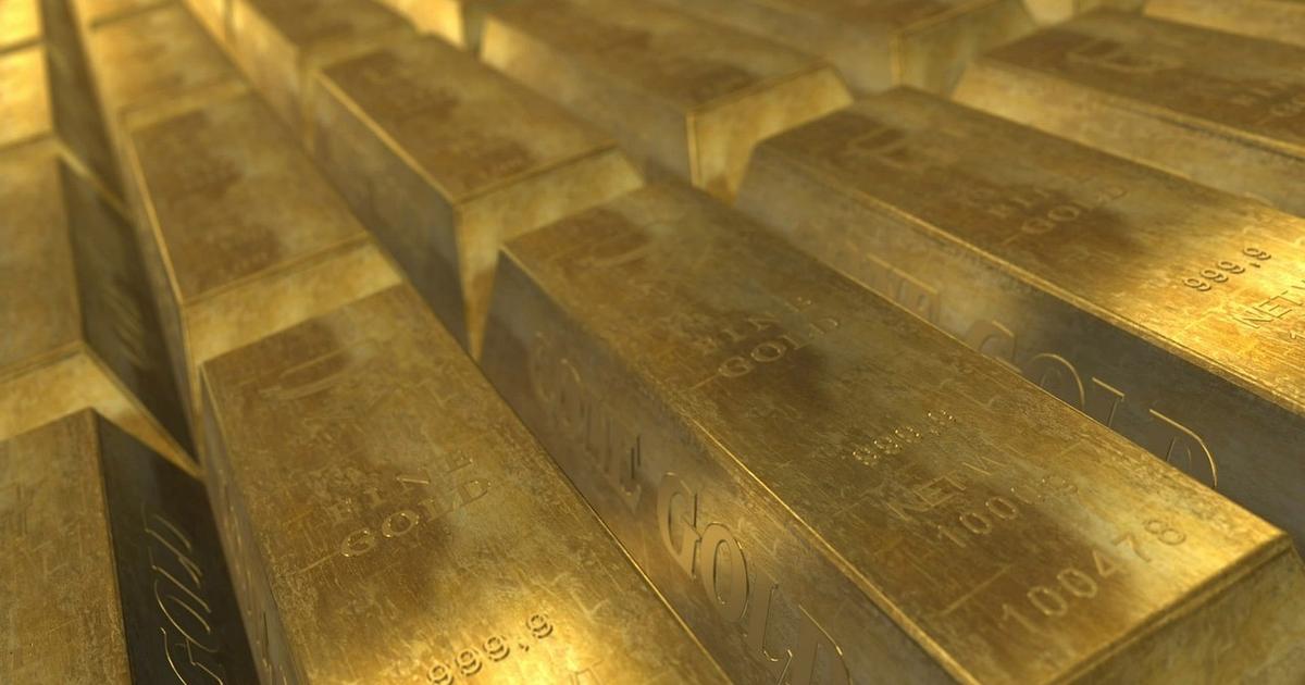 Cena zlata prekonala dalsi rekord striebro nad 90 dolarov za uncu