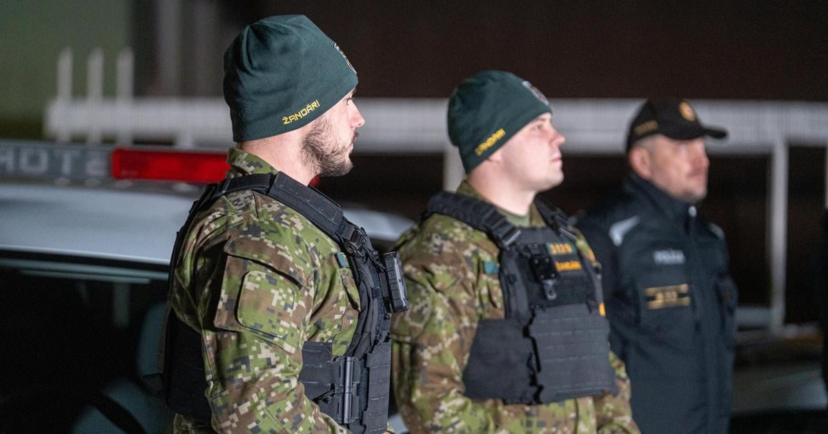 Na liptovskych cestach trenuju policajti Jazdia na majakoch a bez oznacenia