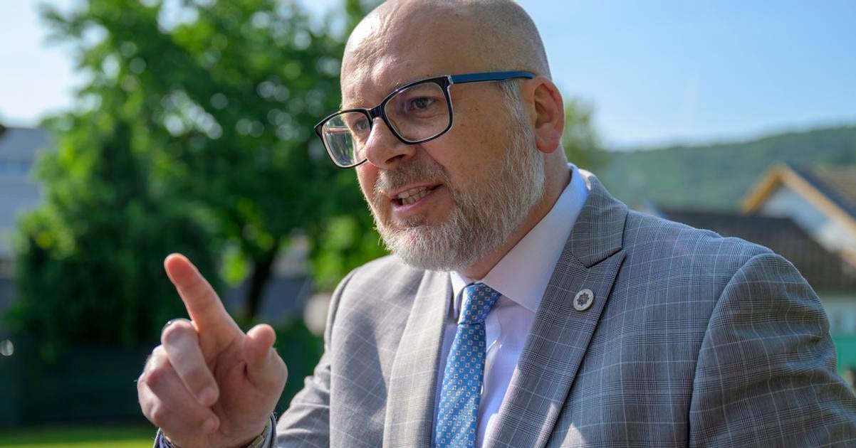 Zacal fungovat Institut samospravy prinasa prakticku pomoc mestam a obciam