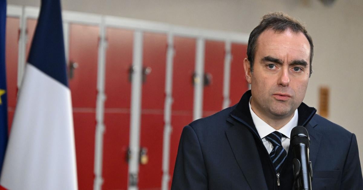 Francuzsko Krajne pravicova strana predlozila dalsi navrh na vyslovenie nedohery vlade