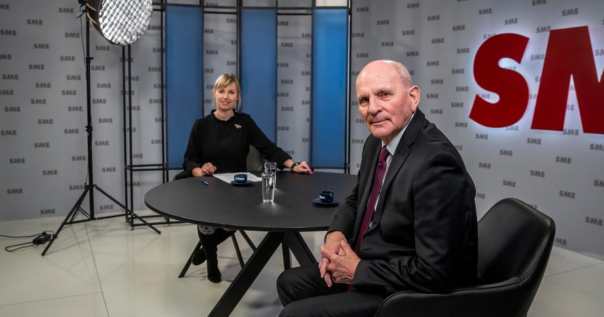 Miklosko v Arene Fico je unaveny clovek bez nastupcu Ak vsak opozicia zlyha pride navrat v este horsej podobe