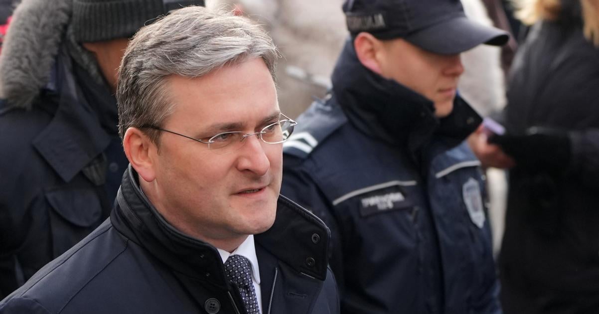 SRBSKO V Belehrade sa zacal sud s ministrom kultury pre korupciu pri projekte luxusneho hotela zata Trumpa