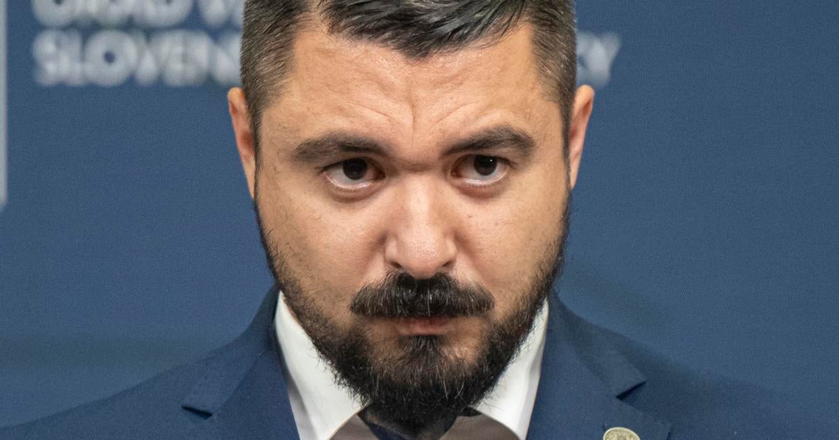 Limuzina v protismere bola bez vodica Policia uzavrela dalsi pripad suvisiaci s Gasparom