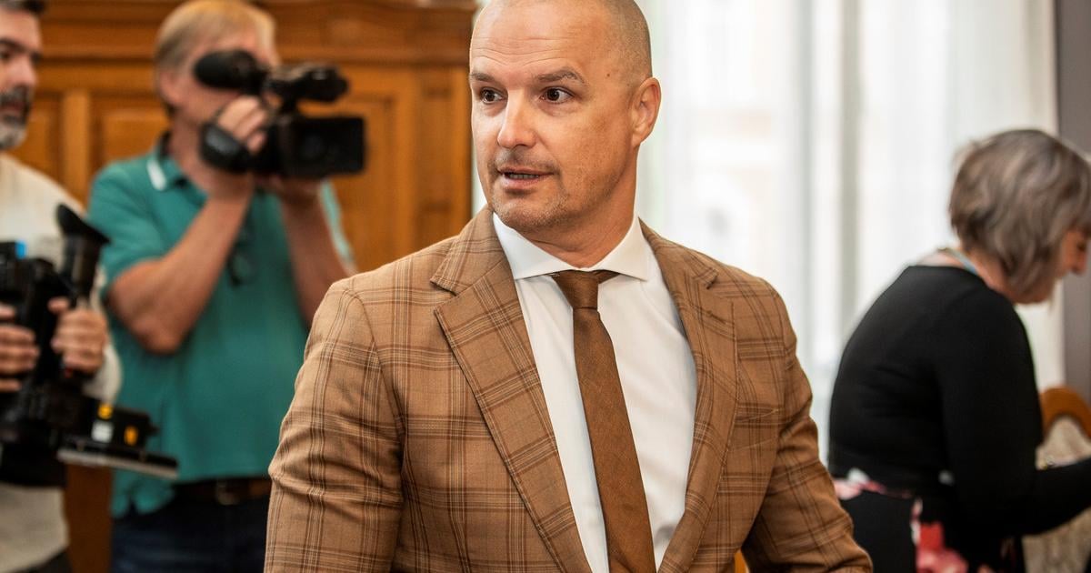 Pokrahuje kauza poradcu premiera Lindtner celi obzalobe z nepriamej korupcie