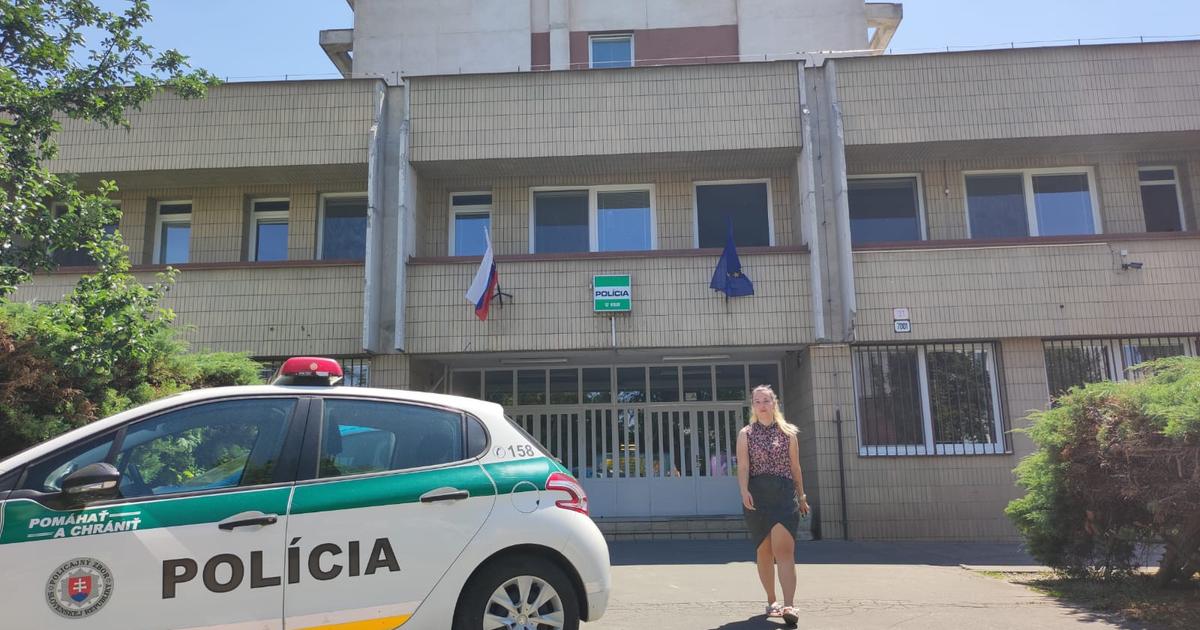 Policajt ktory zautocil na mladika v Galante odchadza z policajneho zboru