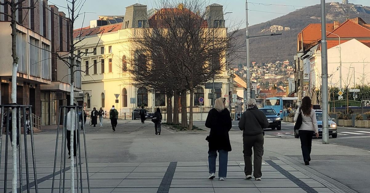 Radnica oznamuje predlzenie pesej zony a vyhlasuje sutaz Dopravu v centre to vsak neovplyvni