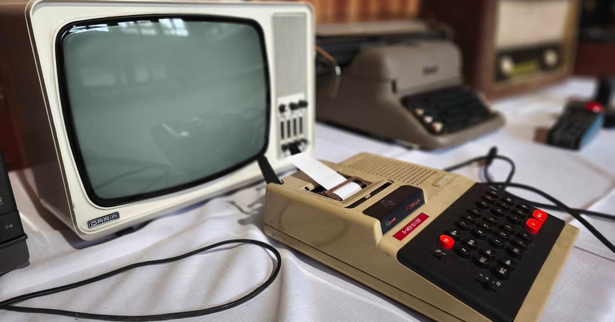 Zbierka cez tri izby chodbu a kupelnu Frantisek doma vlastni retro muzeum so vzacnymi kuskami
