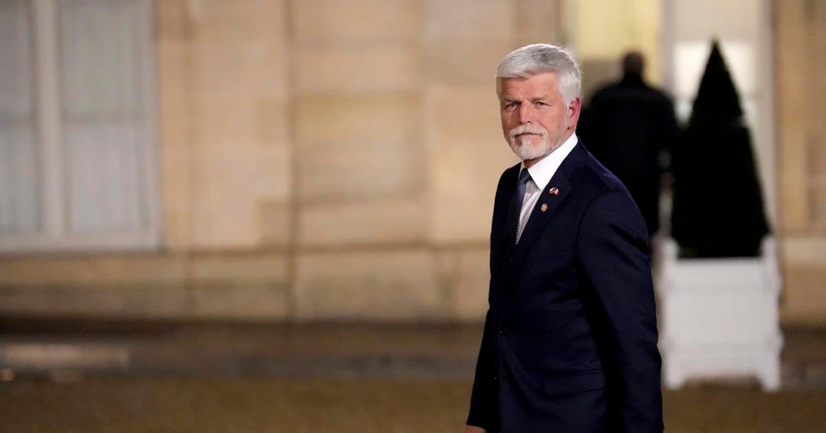 zelat si mier nestaci je potrebne sa o aktivne snazit povedal cesky prezident poslancom