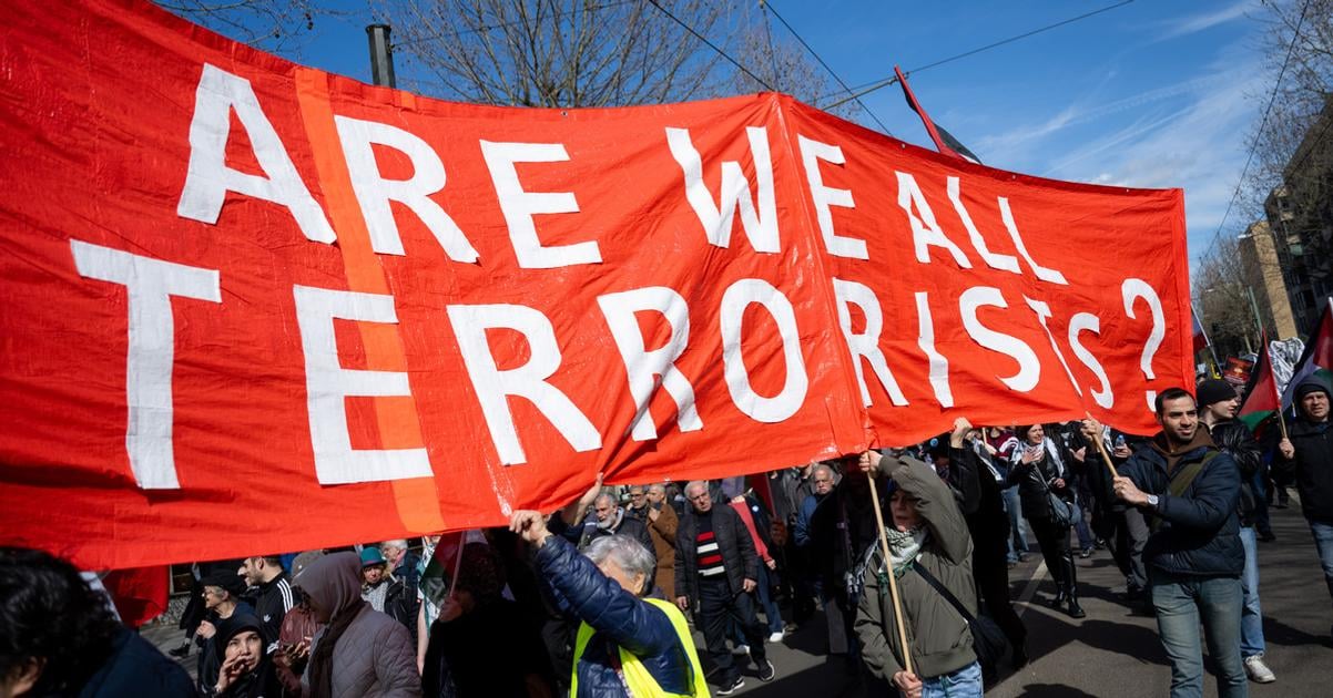 K tradicnym velkonocnym mierovym pochodom v Nemecku sa pridali tisice ludi