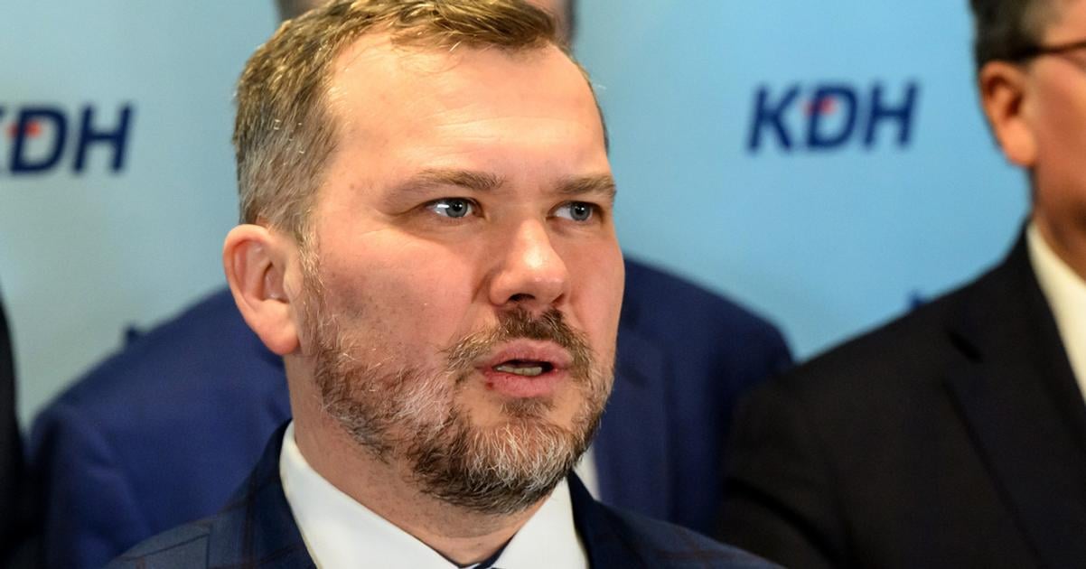 KDH planuje odvolat ministra financii hovori aj o moznom pade vlady