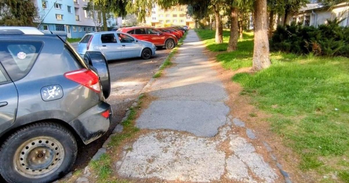 Mesto zacina s obnovou ulic na dvoch sidliskach pribudnu parkovacie miesta a zelens
