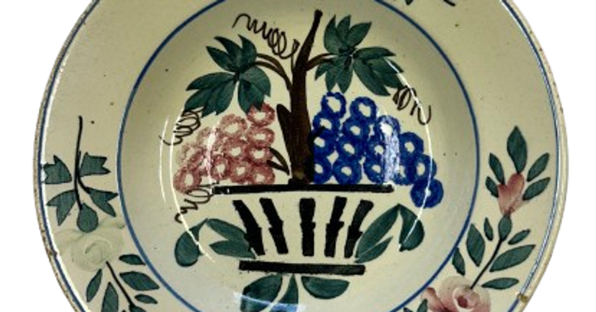 Muzeum ziskalo vzacne vyrobky kameninovej manufaktury Najdrahie boli rucne malovane