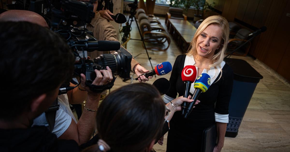 Sakova opravuju deravu energeticku pomoc Len dalsi papier reaguje dodavatel energi