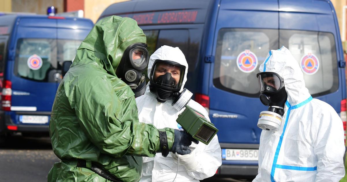 V budove policie na kosickom Juhu zasahovali hasici poplach sposobil neznamy material