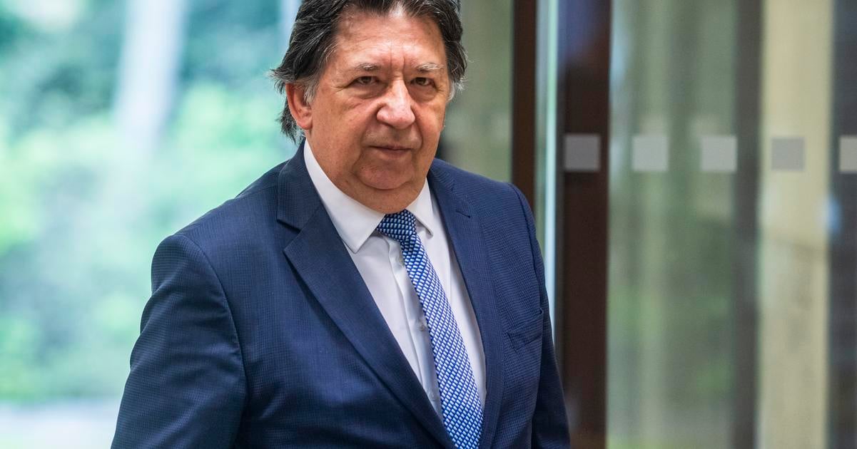 exministrovi budajovi zatial nebolo dorucene rozhodnutie o zruseni obvinenia