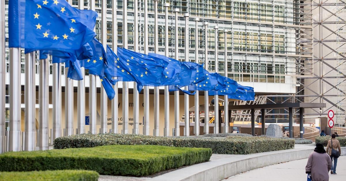 v eu momentalne nie je nedostatok leteckeho paliva upozornila eurokomisia