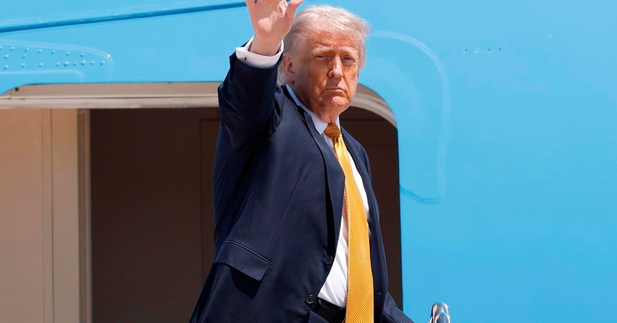 Ake akcie zakupil Trump Sposobil osial transakcie lamali rekordy