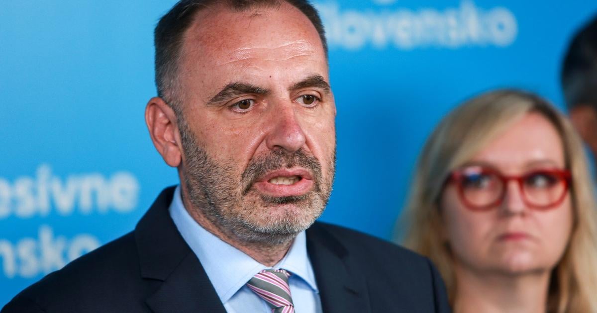 Co povedali v diskusiiach Stefunko z PS je spokojny s tim ako Simecka zvladal kauzu okolo financovania zdruzenia jeho matky