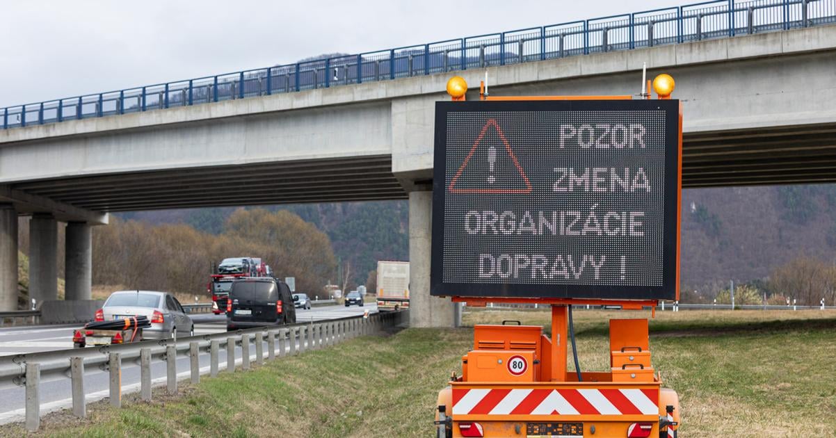 Hargaš vidí za posunom výstavby D1 Turany - Hubová neschopnosť ministra Ráža 3 Hargas vidi za posunom vystavby D1 Turany Hubova neschopnost ministra Raza