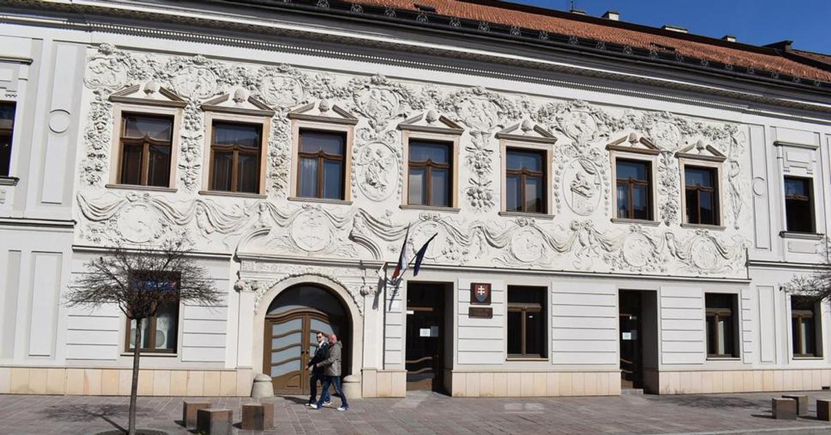 Lekara odsudili na sedem rokov za drogy odvolaci sud to zmenil na podmiencny trest Opat pracuje v nemocnici
