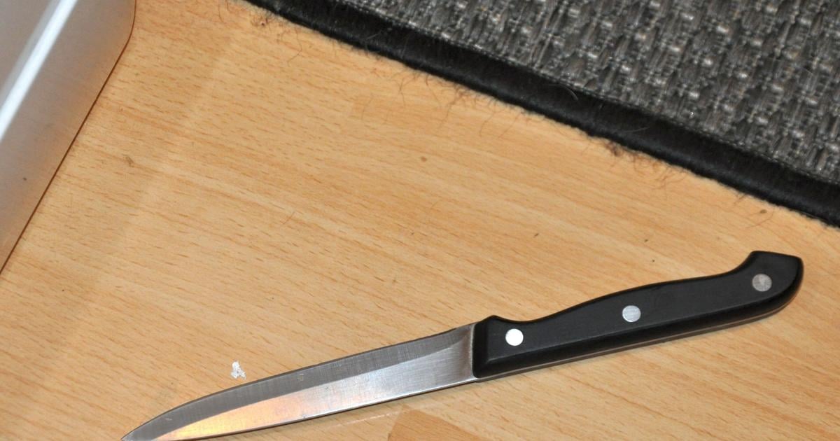 Na dvere mu zaklopal sused s nozom zapichnutym v krku utonk bol opity a s policajnymi organmi nechcel spolupracovat