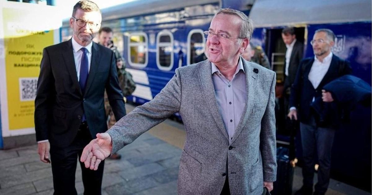 Ukrajina Rusko Online Nemecky minister obrany uskutocnil neohlasenu navstevu Ukrajiny
