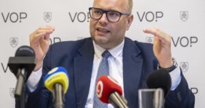 ombudsman napadne novelu o kosiciach na ustavnom sude a ziada aj pozastavenie ucinosti pred volbami