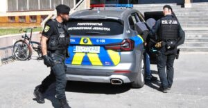 styrikrat mu zakazali soferovat aj tak sa posadil za volant dostal celkovo devat mesiacov