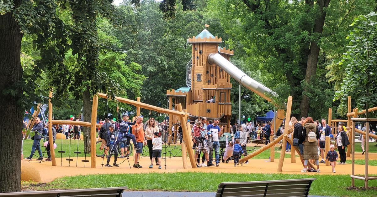 v mestskom parku sa oakva tisce lud celodenn program je pripraven