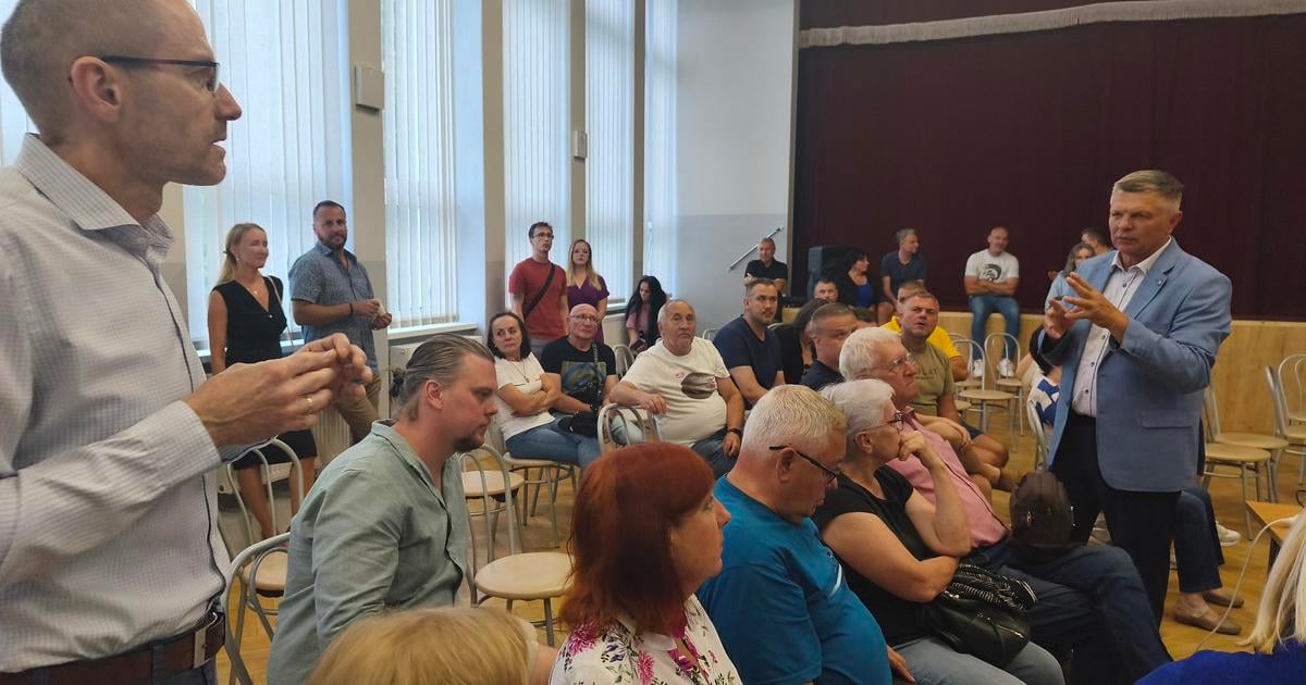 Boja sa pohľadu na hroby aj zníženia cien domov. V spore o výstavbu cintorína starosta ustúpil. 2 Boja sa pohladu na hroby aj znizenia cien domov V spore o vystavbu cintorina starosta ustupil
